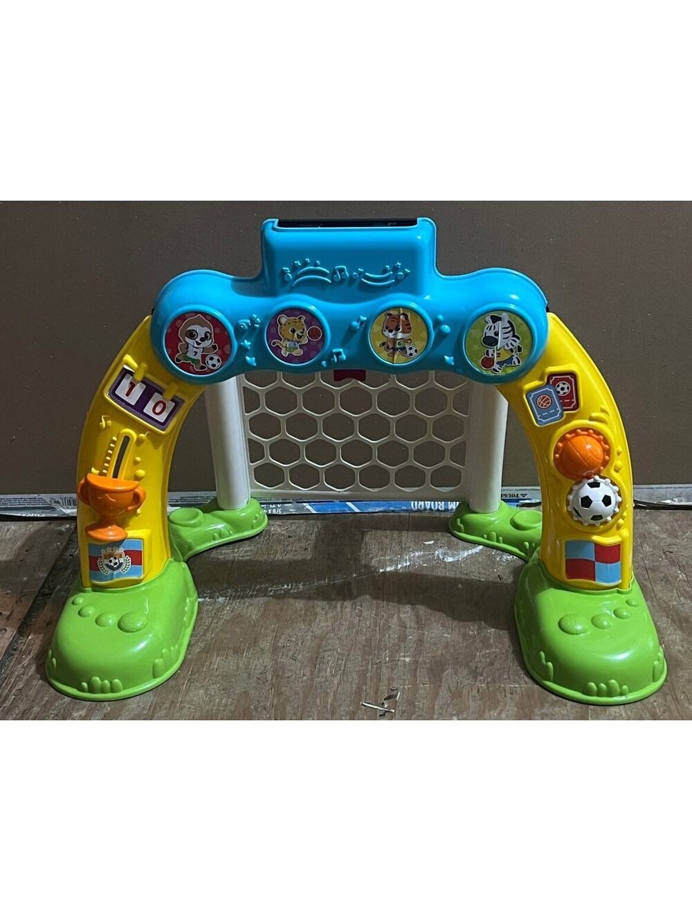 Fisher-Price Interactive Toddler Soccer Goal Toy with Ball